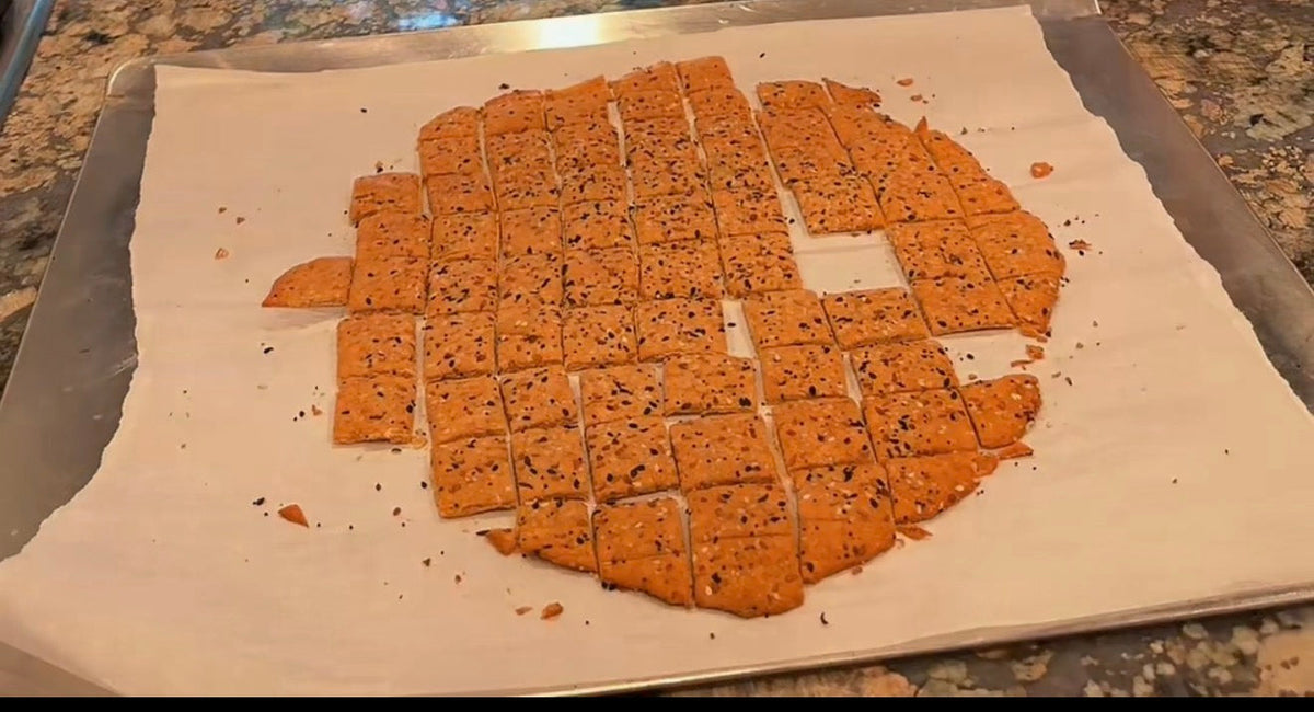High-Protein Gluten-Free Everything Bagel Crackers